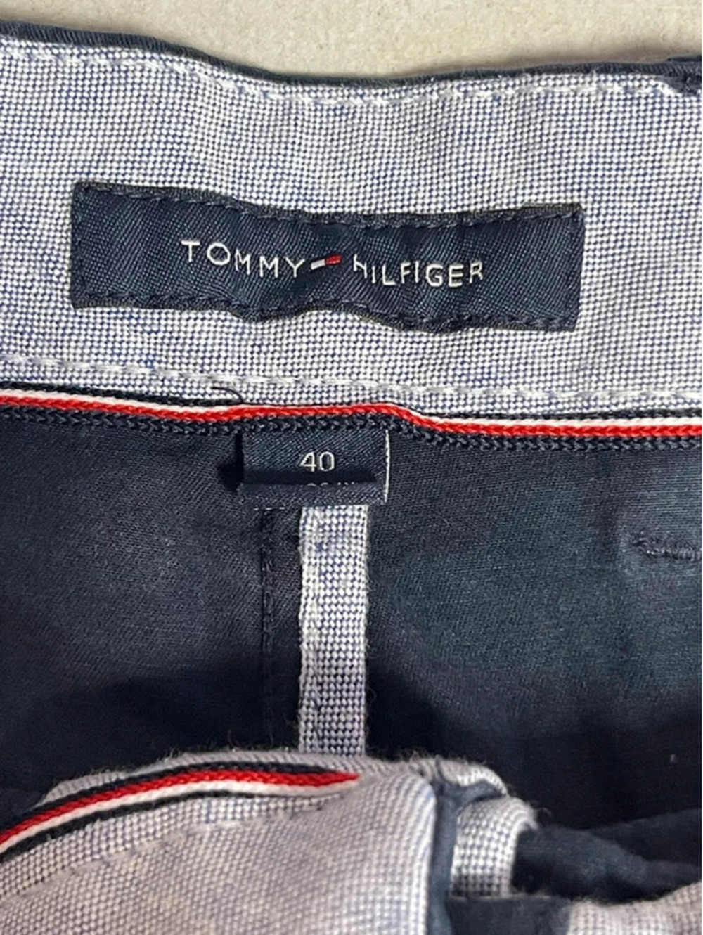 Tommy Hilfiger Mens Flat Front Chino Shorts Navy Crest Embroidered Size 40 - Picture 5 of 7